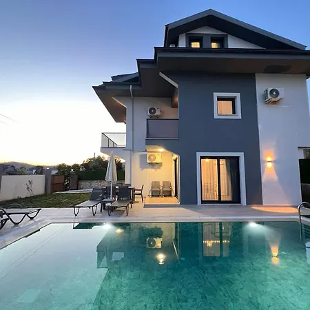 Villa Mert 4 Bdr Private Pool *